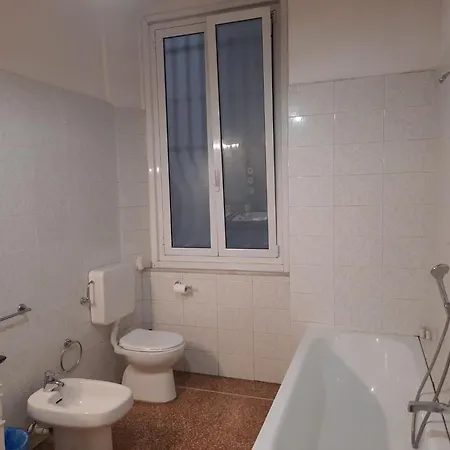 Comfortable One Bedroom With Parking Space In The Center Of Apartment Genoa