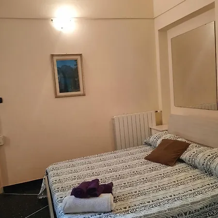 Comfortable One Bedroom With Parking Space In The Center Of * Genoa