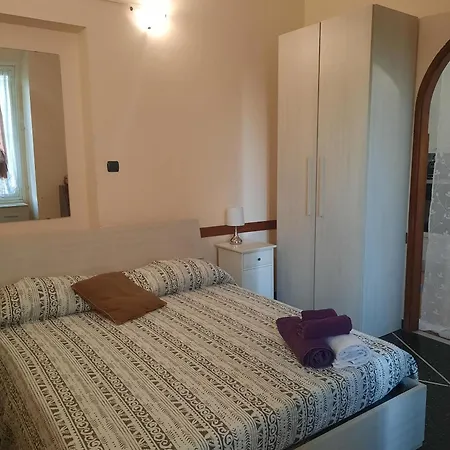 Comfortable One Bedroom With Parking Space In The Center Of Apartment *