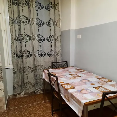 Apartment Comfortable One Bedroom With Parking Space In The Center Of Genoa