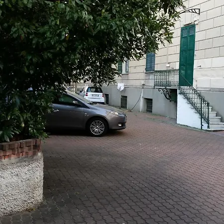 Comfortable One Bedroom With Parking Space In The Center Of * Genoa